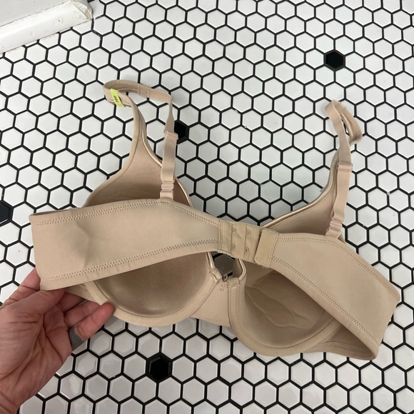 NWT vanity fair underwire bra size 38B - Picture 2 of 3